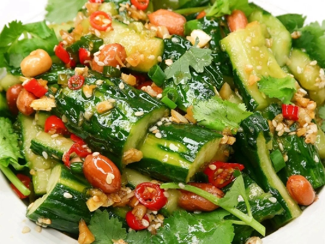 非常适合饭前必备的家常凉拌开胃小菜,酸辣爽口开胃特下饭