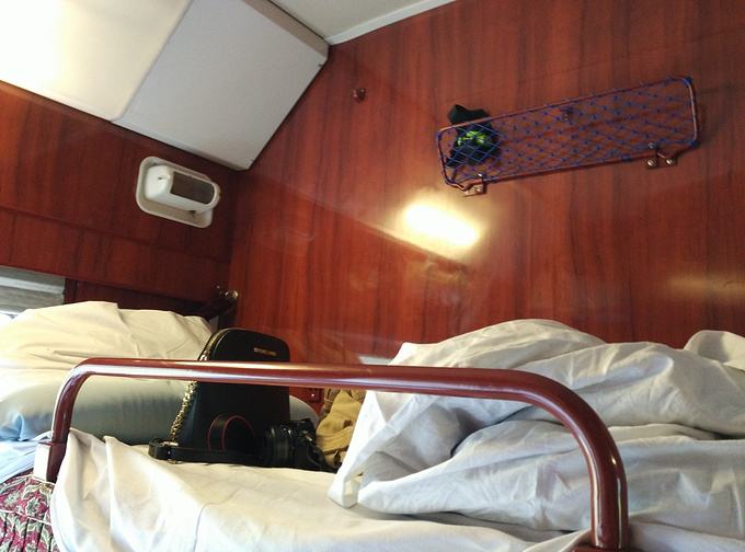 中国最贵的火车6000元坐127小时一般人受不了却还是一票难求