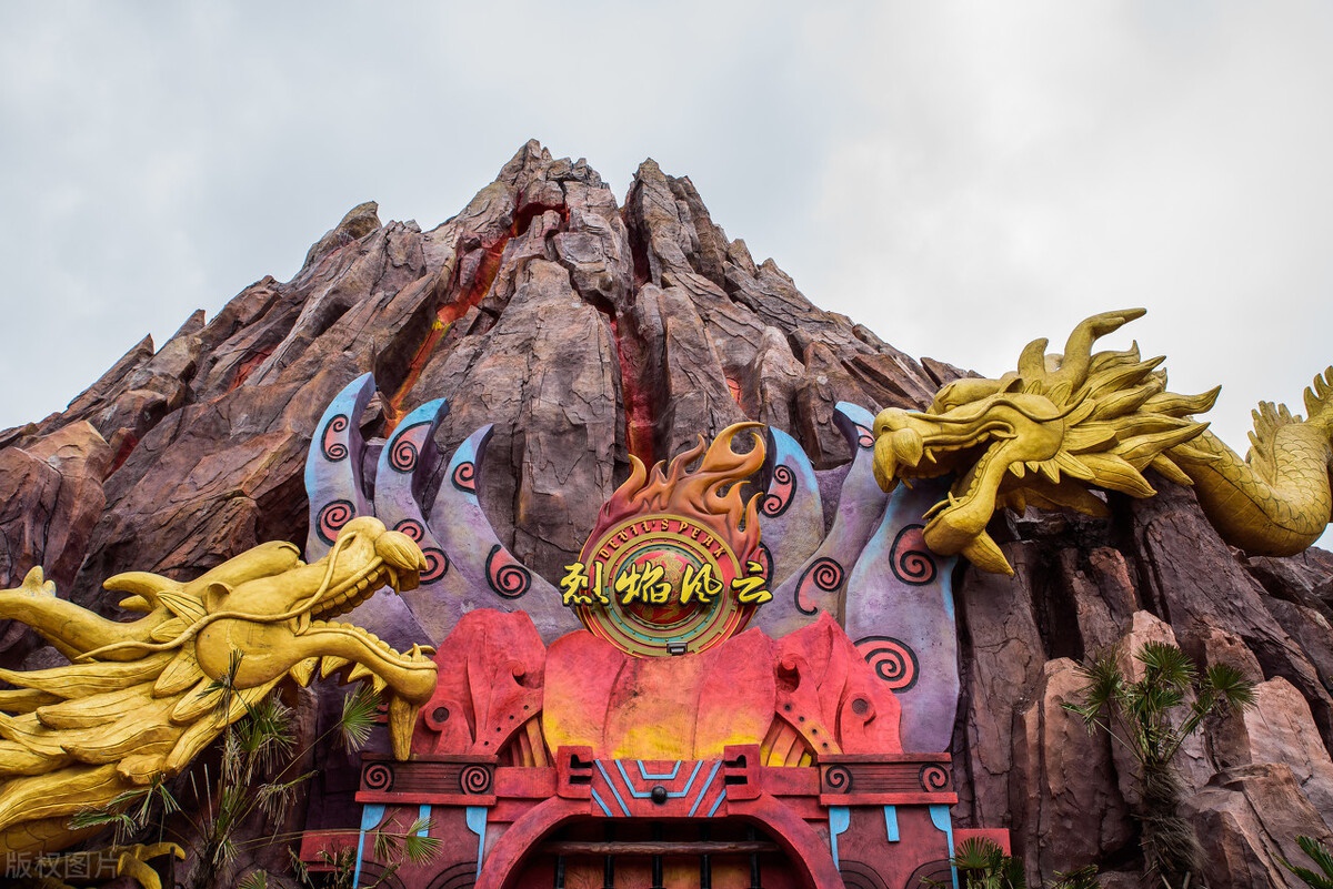 宁波方特东方神画游乐园这个乐园的传统文化,都以高科技的设备展示的