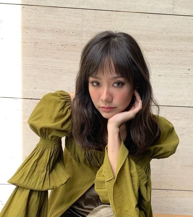 泰星toey晒与年轻hiso同框合照,两人关系吸引吃瓜网友关注