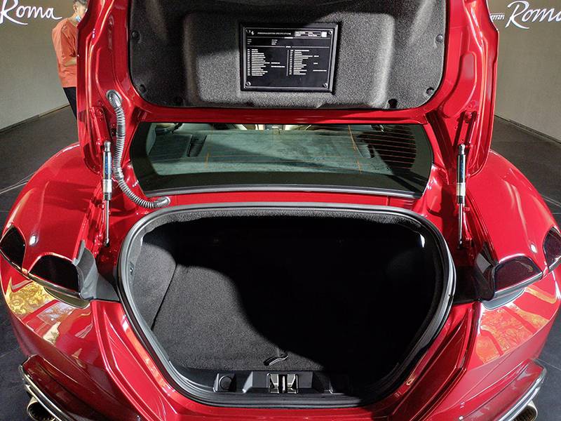 入门的复古四座GT跑车，实拍法拉利Roma