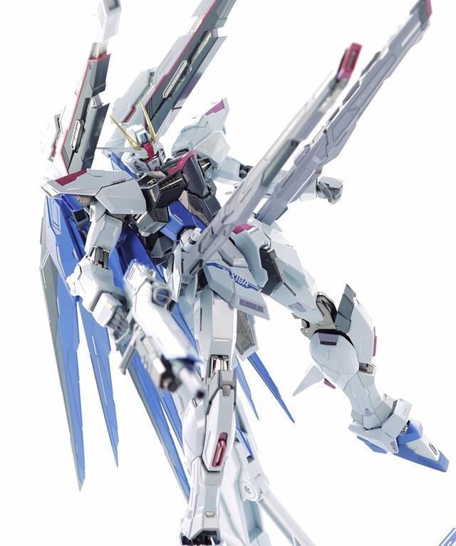 metalbuild自由高达freedomgundamconcept2
