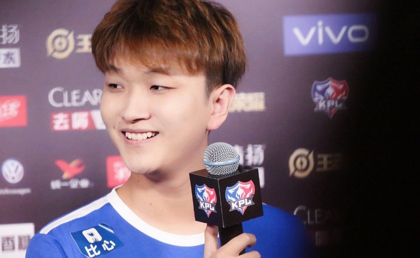 kpltes猫神正在连接dyg易峥开播透露滔搏下赛季起飞