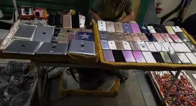 深圳华强北"鬼市"探秘,凌晨开张天亮散场,现已慢慢消失