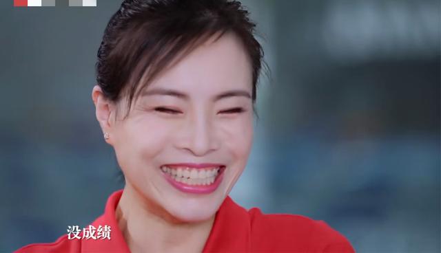 吴敏霞采访谈郭晶晶,对其称呼显尊敬!被称"千年老二"也不介意