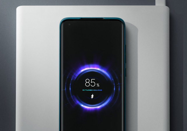 小米智能追踪无线充20w涉嫌虚标给自家小米10充电高达25w