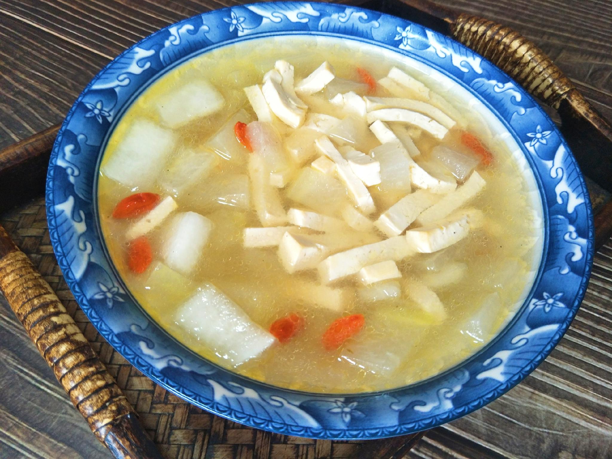 入秋后冬瓜汤要多喝多加2样食材营养翻倍又鲜美