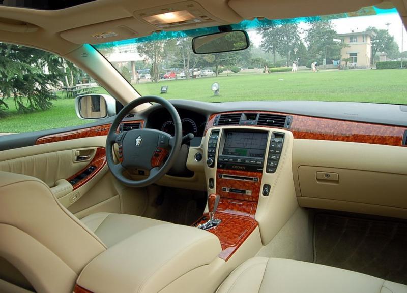 10万入手08年的12代皇冠值不值