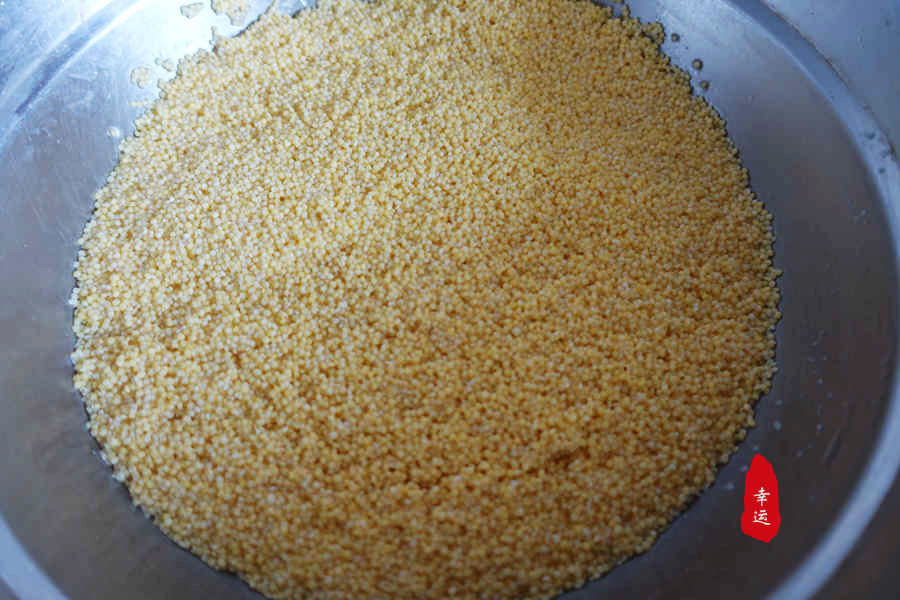 味道独特清香,是夏天最受欢迎的一道菜|香椿苗|核桃仁|食材_新浪新闻