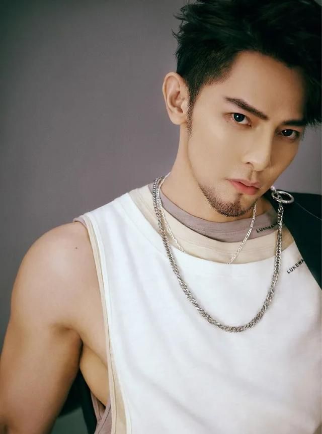 来自半个人-jiro - 微博