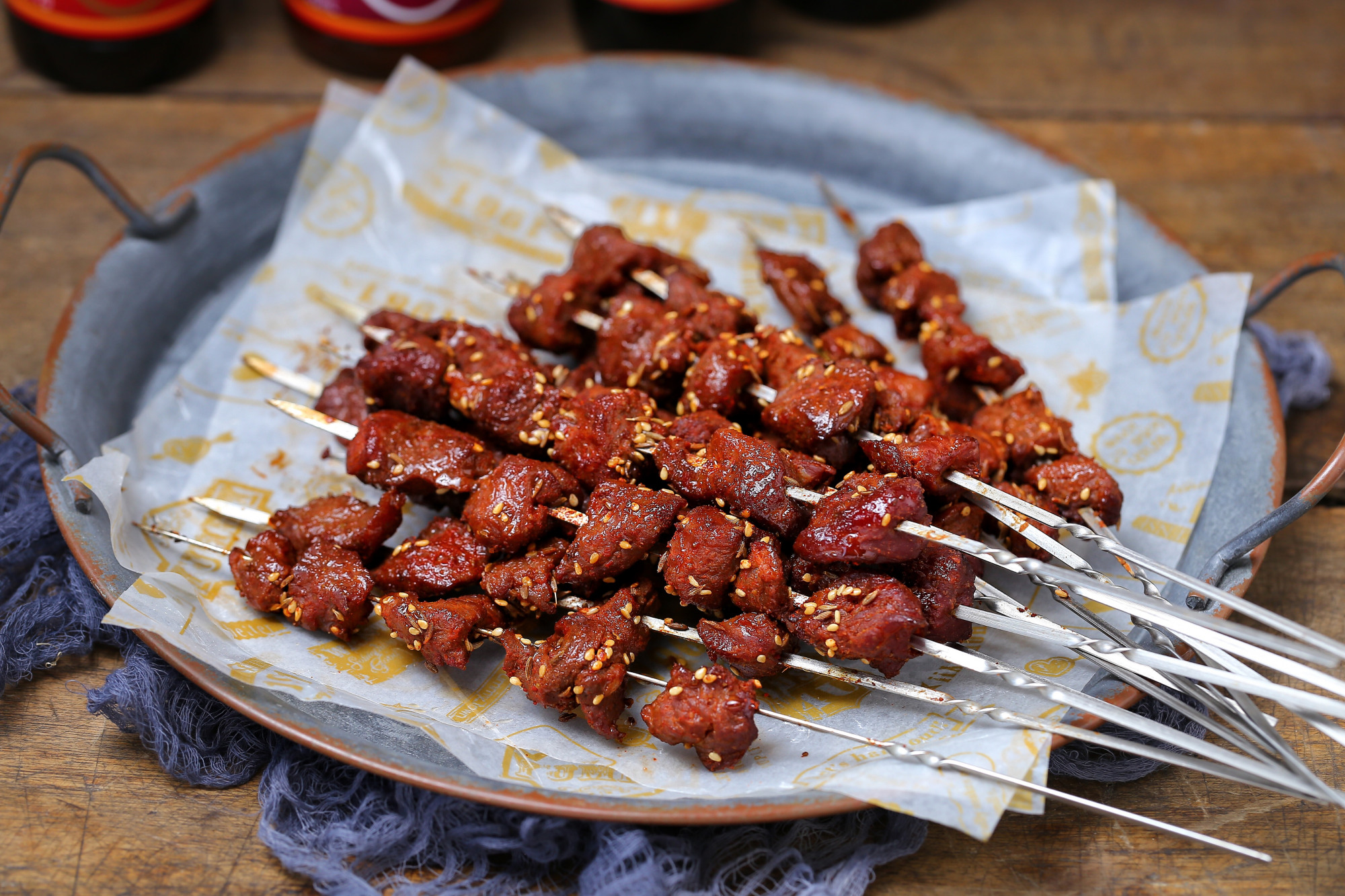 烧烤季节不聚餐在家就能吃上大肉串鲜嫩美味又健康太过瘾了