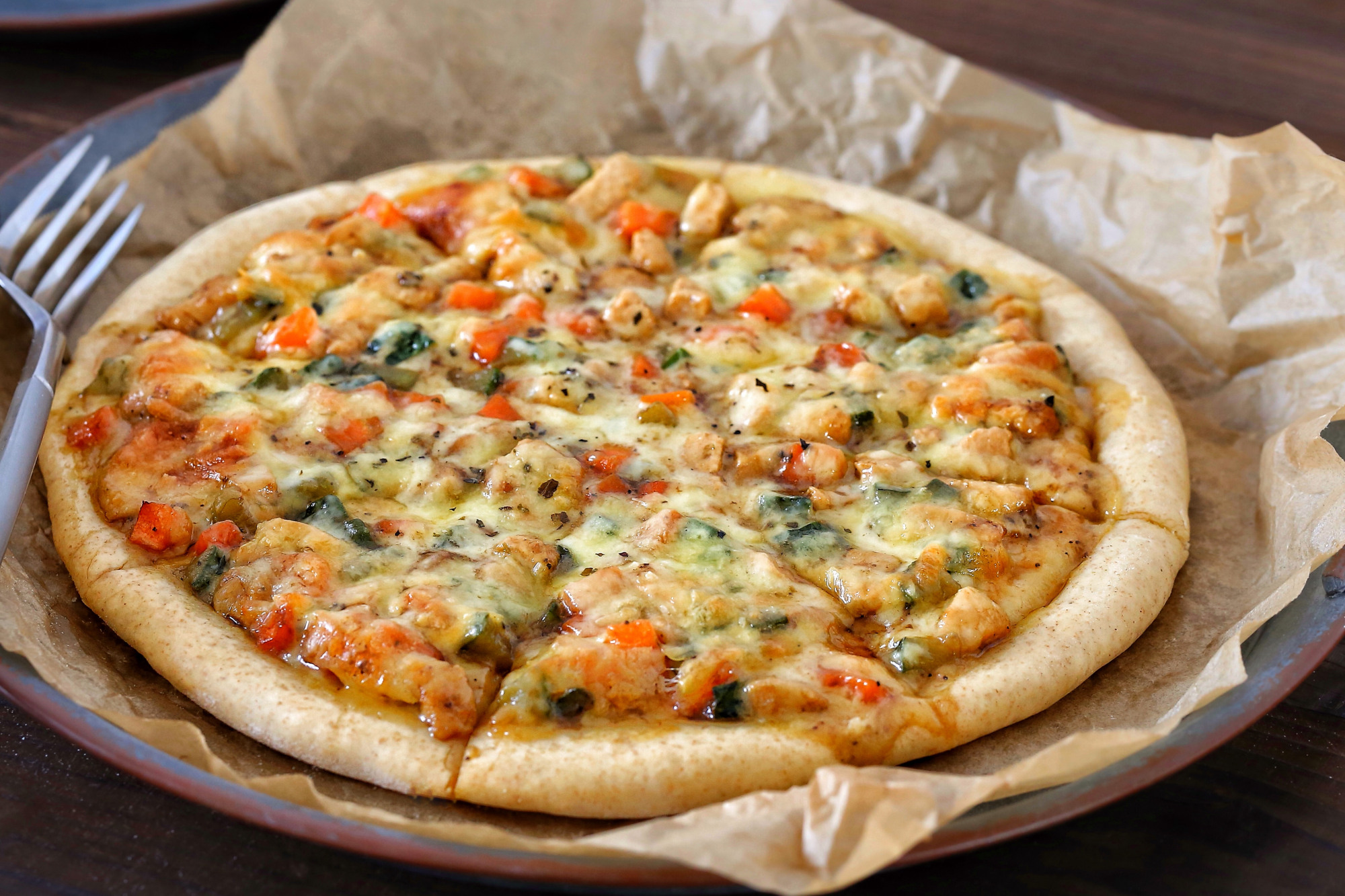 手工自制大披萨,料足味美超长拉丝,看着就流口水了,秒杀必胜客