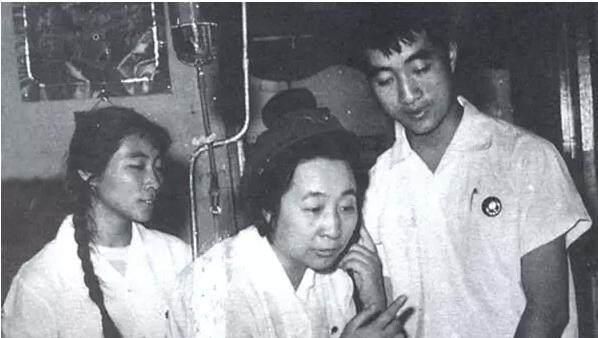 林立果为什么讨厌母亲叶群主要有三个原因