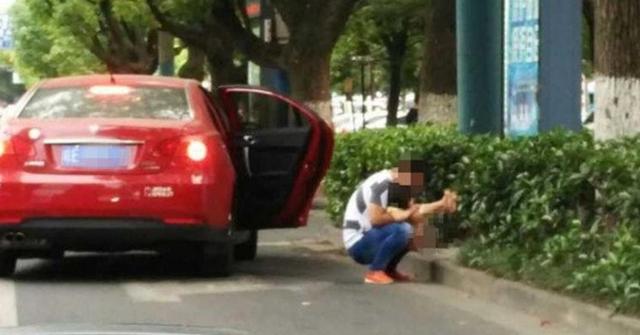 把屎把尿把娃养大把尿不是家长负责而是毁掉宝宝排便系统