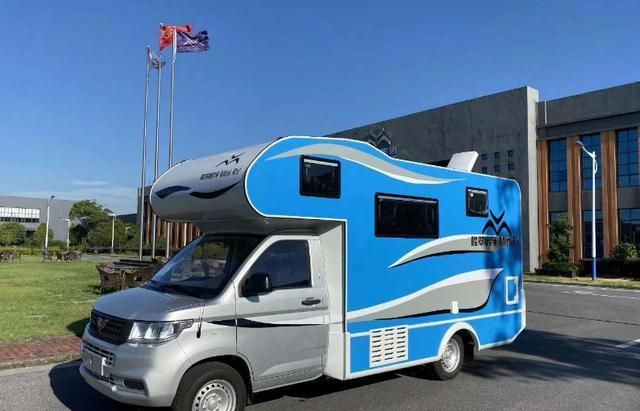 五菱推出15.8万的房车,带你寻求诗和远方