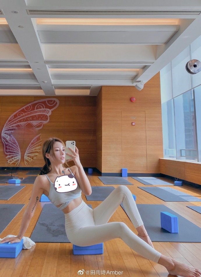 国产健身达人田诗雨标准亚洲女性身材太完美自律造就成功