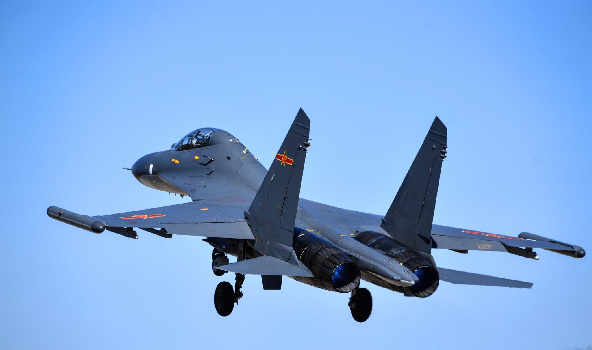 机的源代码,加入了对国产武器的支持,目前已经携带国产武器进行战斗