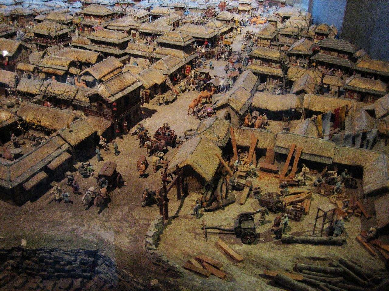 齐国的都城临淄,被视为首屈一指的大都市,早在管仲在世的时候,临淄的