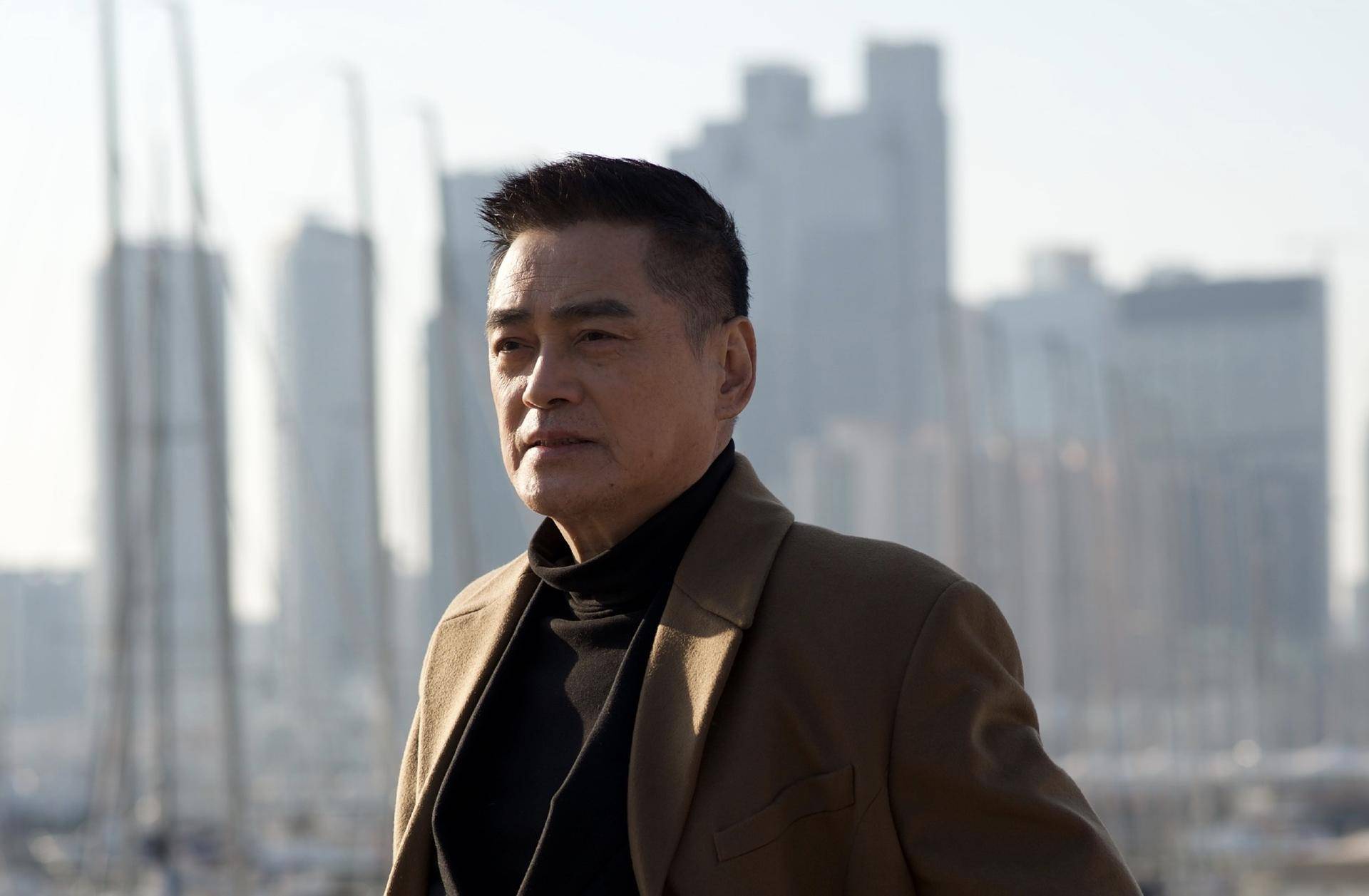 63岁汤镇宗近况曝光昔日男神变化大头发泛白法令纹明显