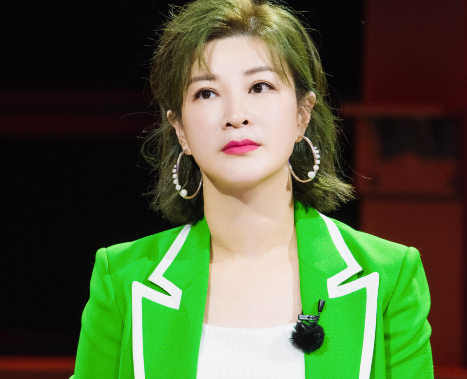 杜华怼陈学冬提uniq王一博吃瓜表情太逗但粉丝们却不高兴了