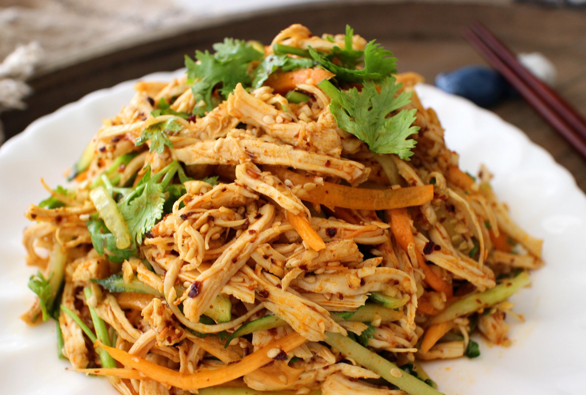 凉拌鸡胸肉丝,10块钱拌一盘,下酒又下饭,爽口开胃补足了蛋白质