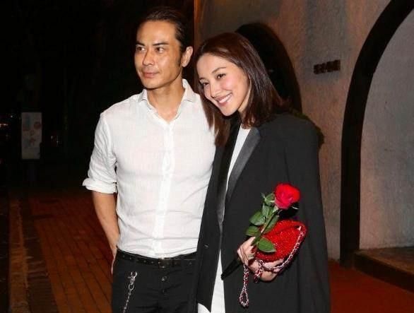 48岁唐文龙爱上元的黄文义另一对父女相恋相差23年