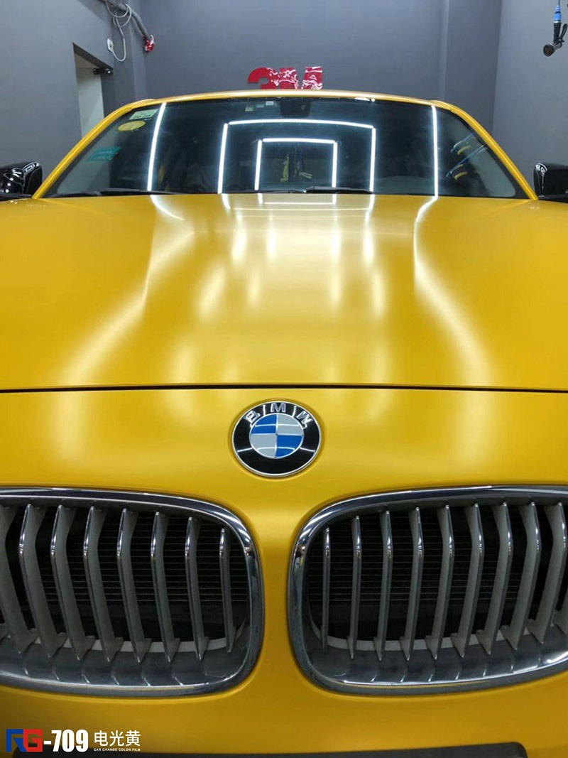 宝马116i车身改色电光黄 rg瑞集改色膜江苏靖江