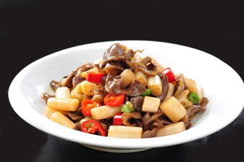 1.泡藕带炒鸡杂