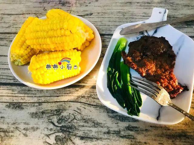 早餐自己做，因为孩子说早餐要吃饱，还要吃妈妈自己做的才好吃！休闲区蓝鸢梦想 - Www.slyday.coM