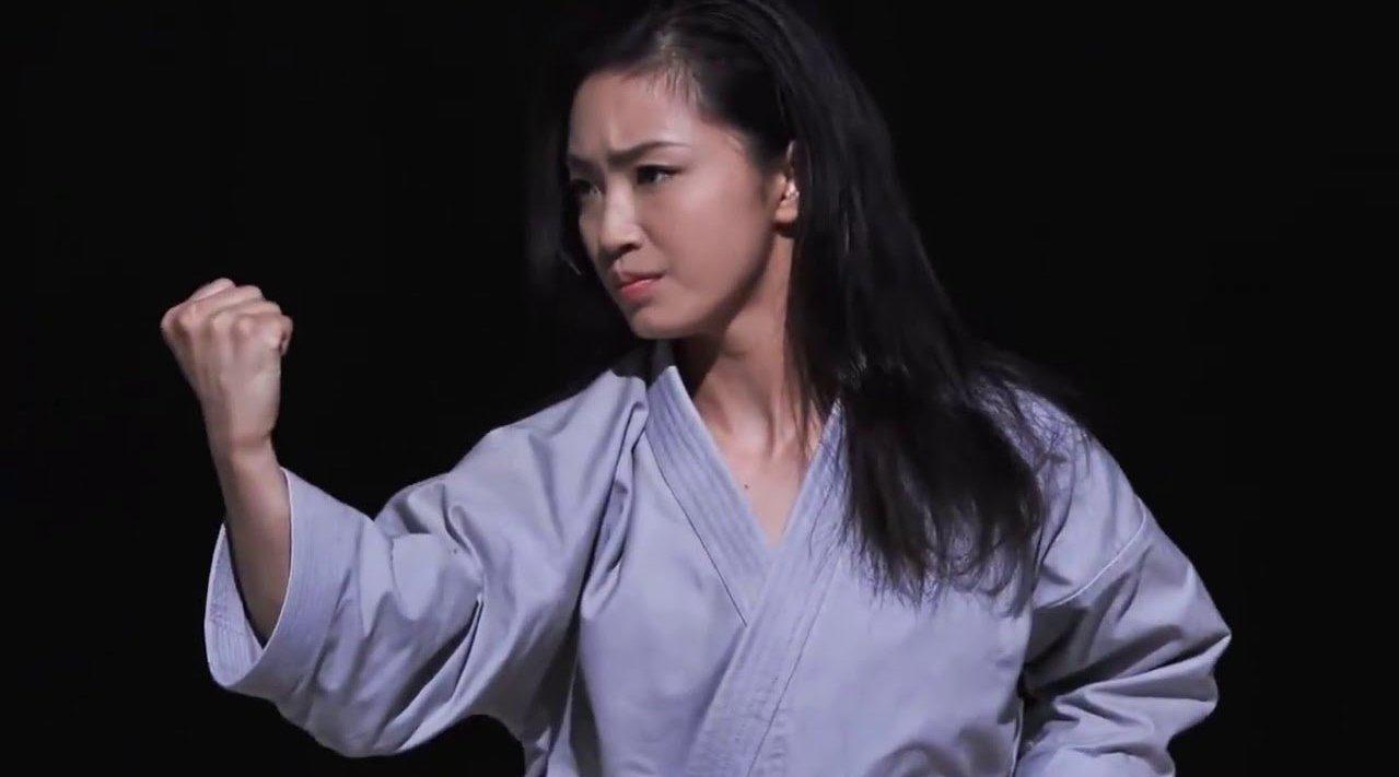 出手极其犀利的日本空手道美女!
