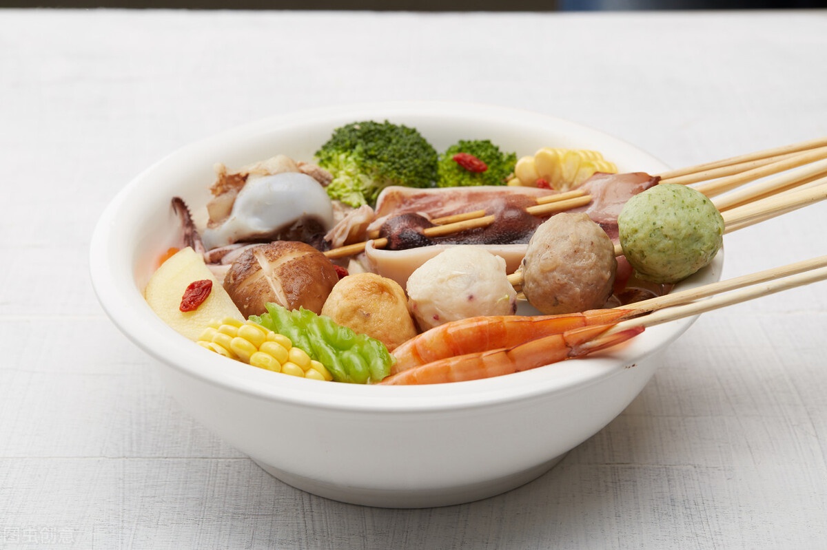 有肉有菜,大人爱吃啤酒鸭,小孩来点麻辣烫,这一餐吃的可口