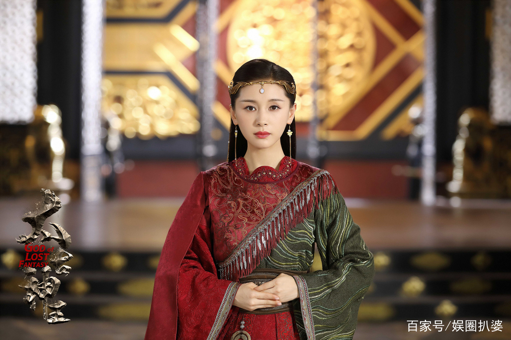 不少网友表示王子文古装长发造型,"清新雅致,十分惊艳"