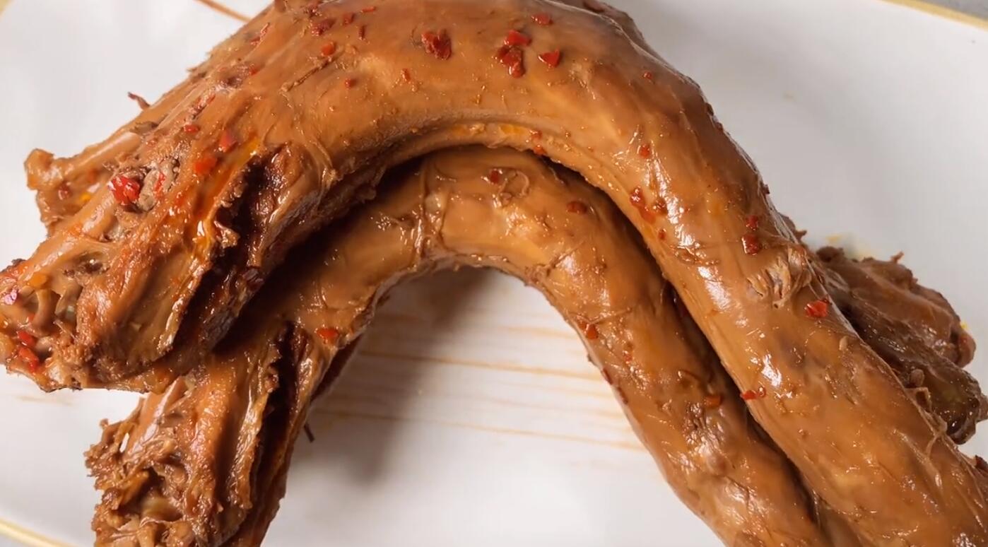 香辣鸭脖不用出去买了,给你配方和做法技巧,麻辣过瘾又解馋