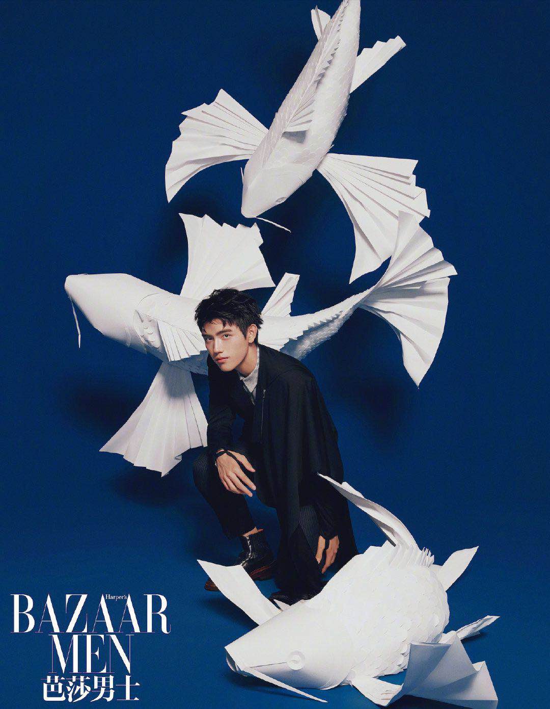 陈飞宇古风挥墨大片目光凌厉诠释少年对时尚的独特演绎