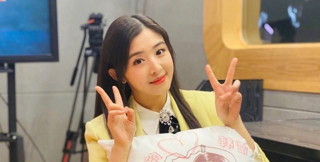 酸酸甜甜就是我|张含韵|刘德华_新浪新闻