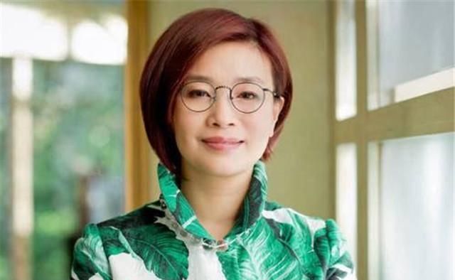 浙江女富豪胡洁42岁时为何嫁给二婚口碑一般的周立波后来怎样