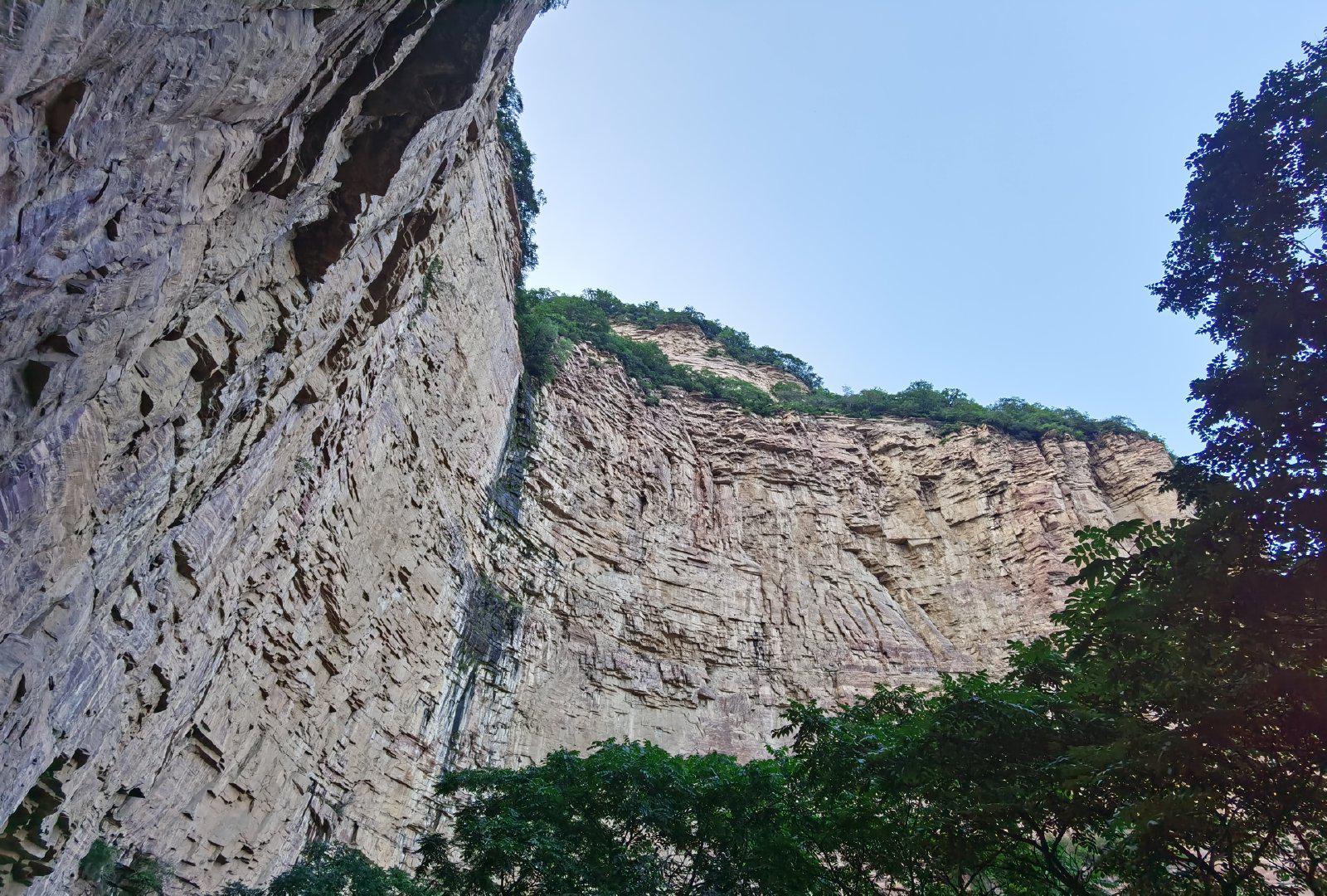 第七届石家庄市旅发大会嶂石岩回音壁被列入吉尼斯世界纪录的世