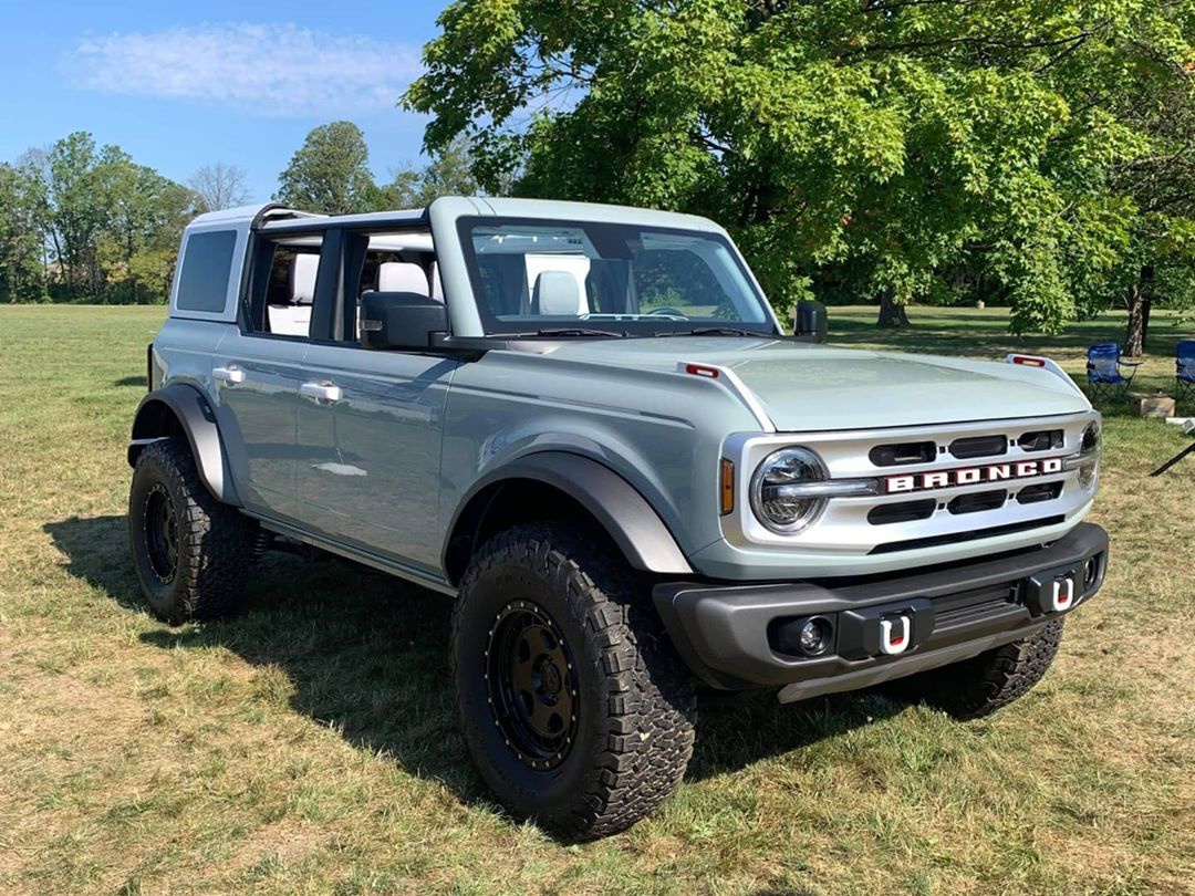 全新福特bronco实车 复古的硬朗风格