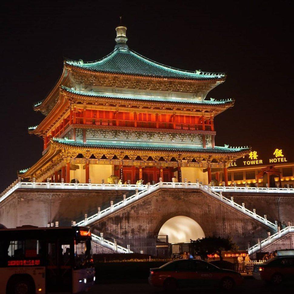 西安钟楼作为很多人西安旅行打卡必去的网红景点之一