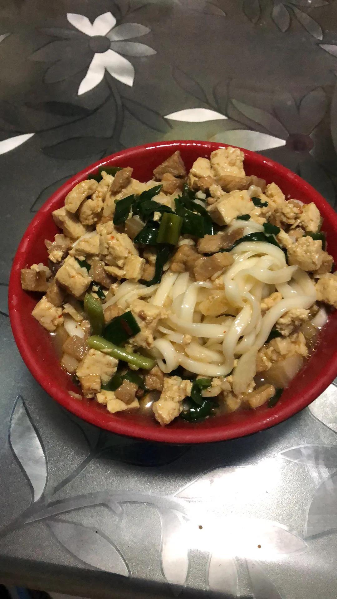 家常打卤面之榨菜豆腐肉丝面|榨菜|面条|豆腐_新浪新闻