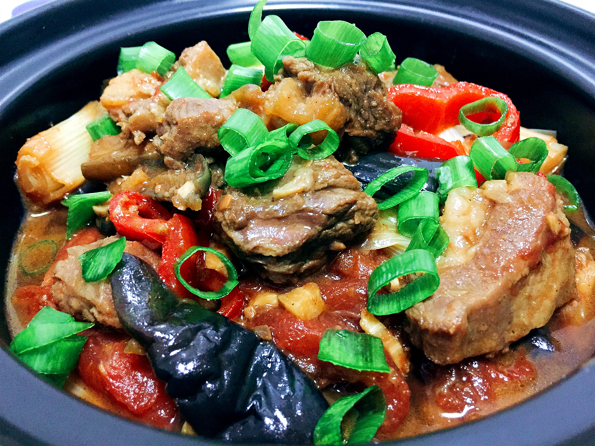 牛肉茄子西红柿的创新吃法,浓香入味,简直是米饭杀手