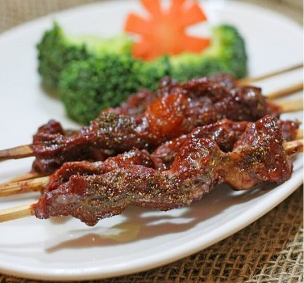 吃货美食蛋煎杏鲍菇烤牛肉串小炒腊猪肝的做法