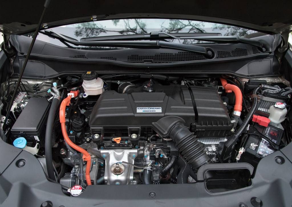 0l自然吸气发动机和双双电机组合,最大马力为146匹,电机最大马力184匹