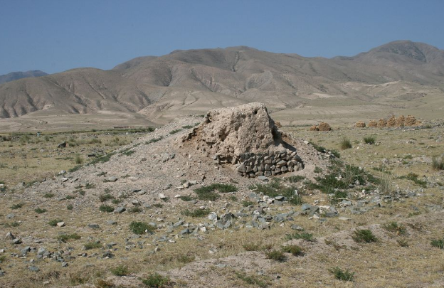 老虎山石城遗址如今已出土陶器1100件,其中可以复原的陶器达到261件