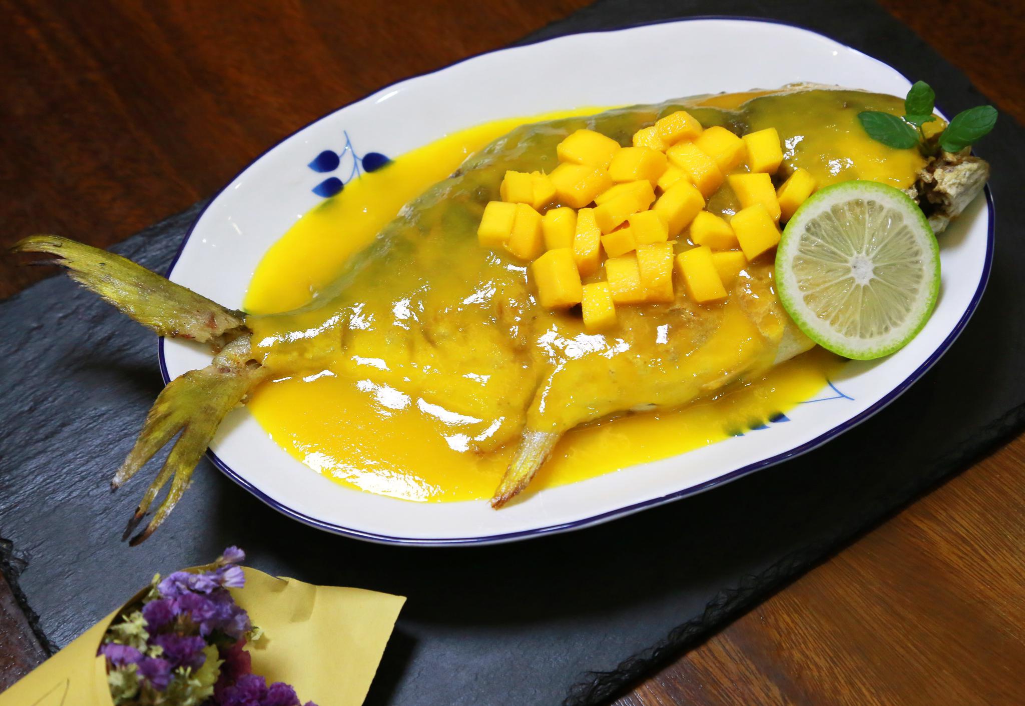 今天吃什么芒果金昌鱼换换东南亚口味宝宝吃到鱼骨都不剩