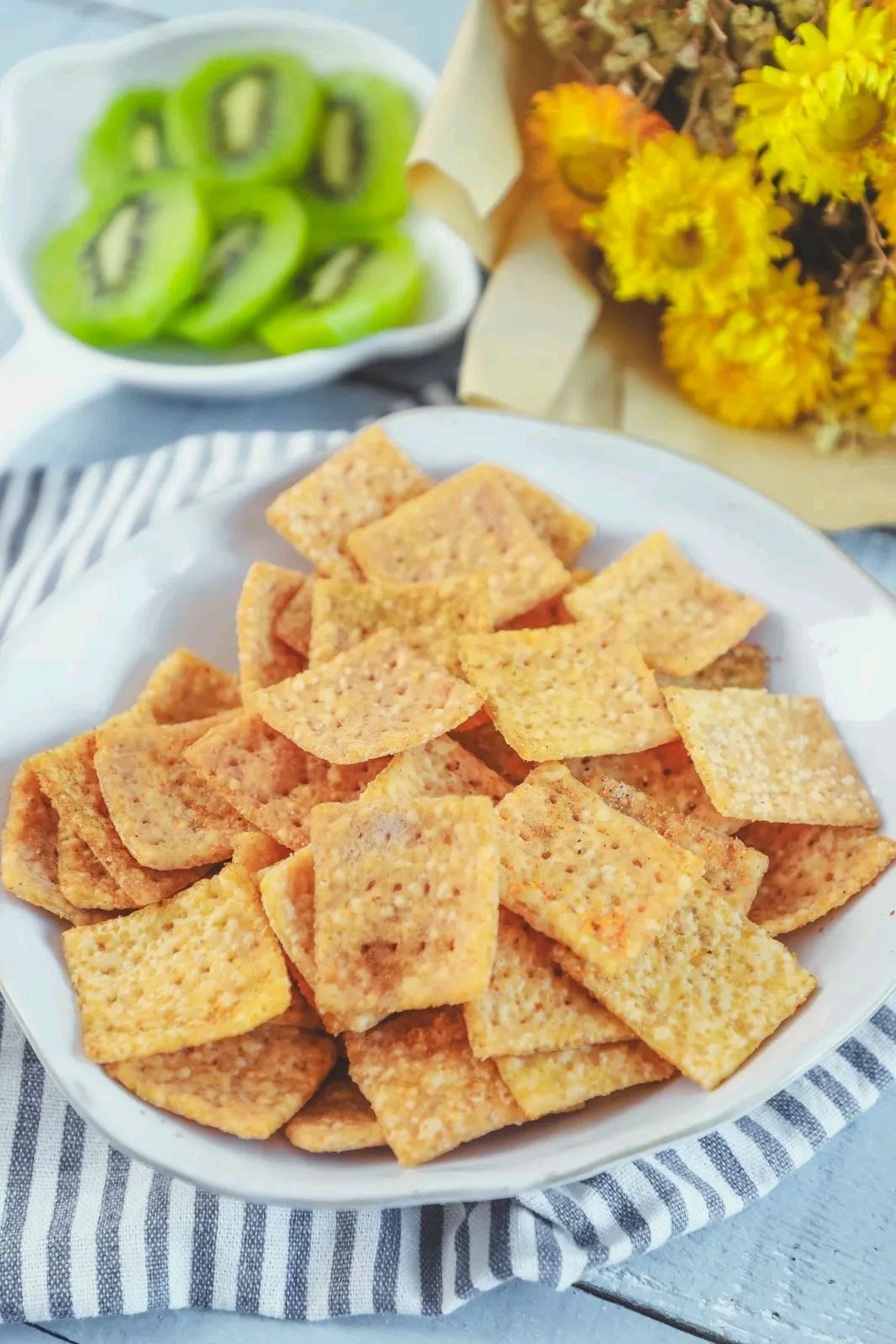 「小米锅巴」的做法 配方,松脆的声音清脆的口感,好吃到舔手指