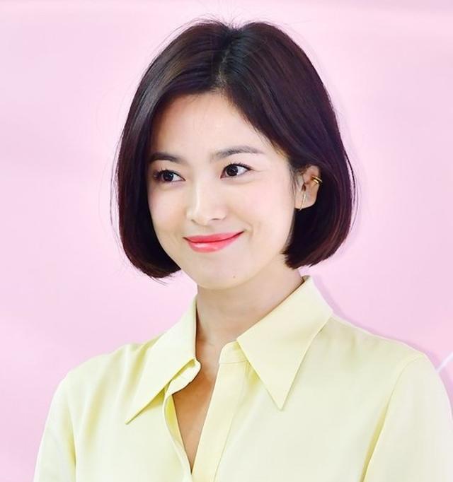 宋慧乔换了新发型很惊艳!把头发剪成摩卡波波头,美如18岁少女