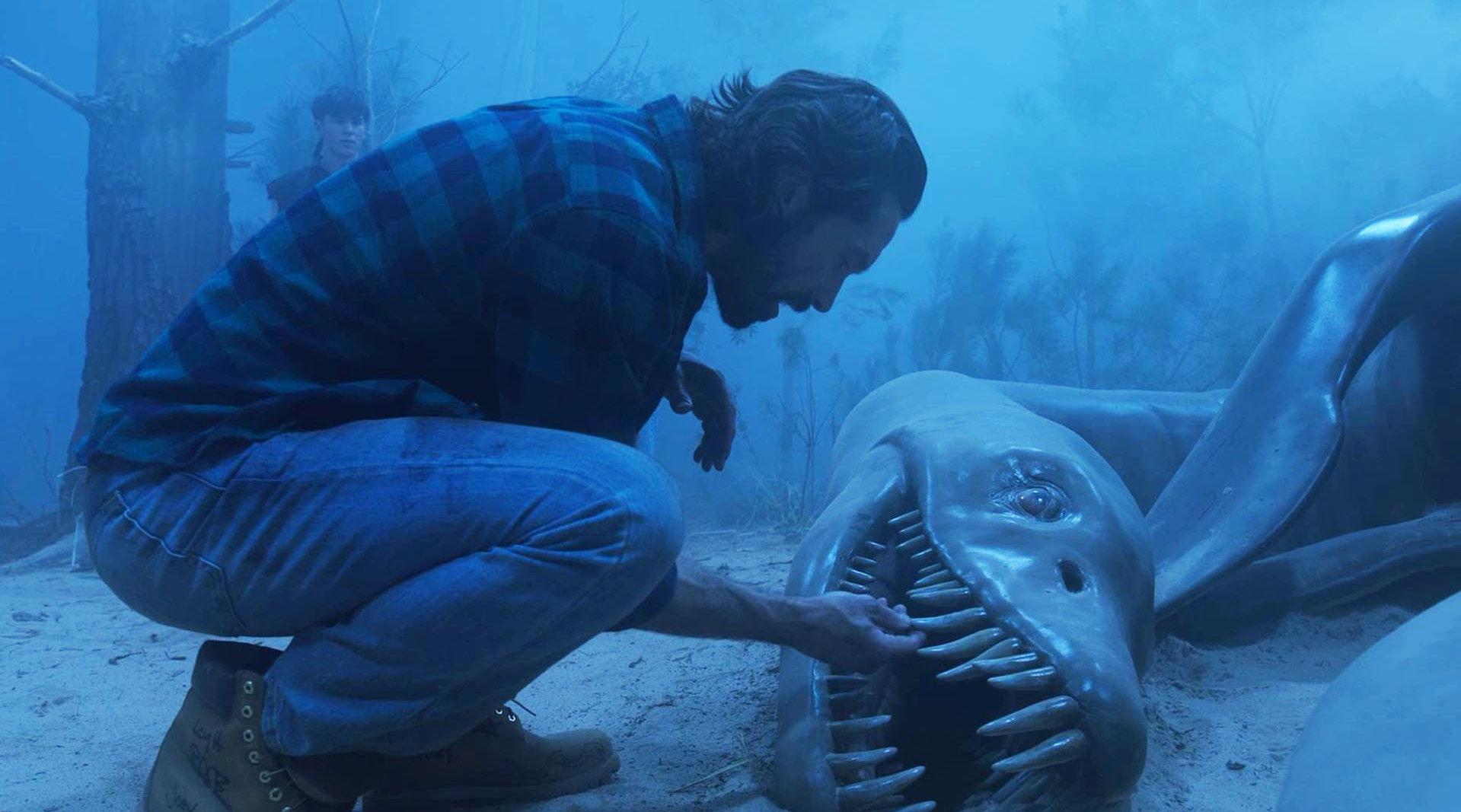 男子发现海怪尸体本想靠它一夜暴富抬起头却被吓到了