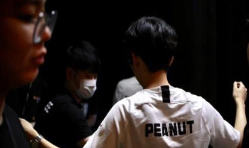 LGD官博深夜发文，小花生直播被迫取消，给出原因粉丝心态炸裂！休闲区蓝鸢梦想 - Www.slyday.coM