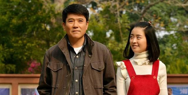 老戏骨孙淳:一生无子女晚年把狗当孩养,如今和妻子恩爱如初